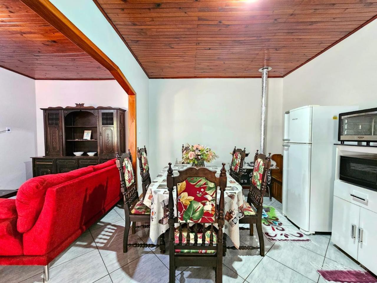 Casa De Ferias Em *